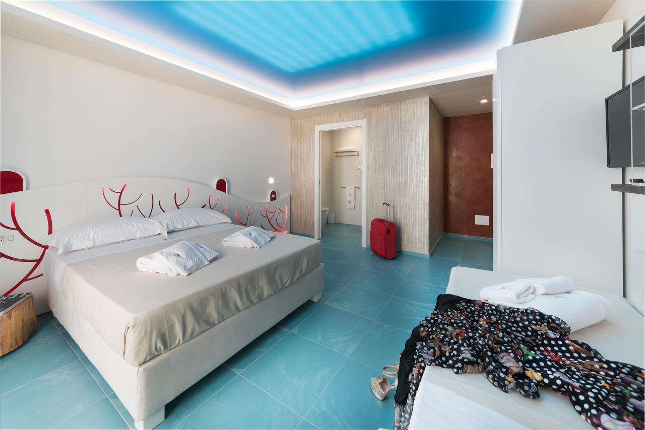 Isule Rooms & Breakfast 圣维托罗卡波 外观 照片
