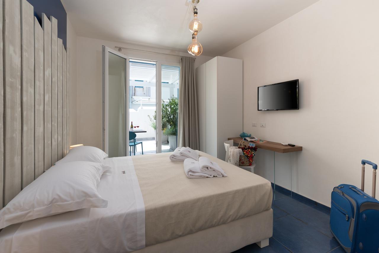 Isule Rooms & Breakfast 圣维托罗卡波 外观 照片
